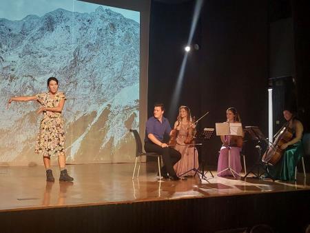 2_ V kraljestvu zlatoroga